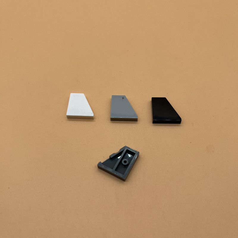 Tile Wedge Plate 2x2 (27°) Rig - огляд і ціна Lego Set City